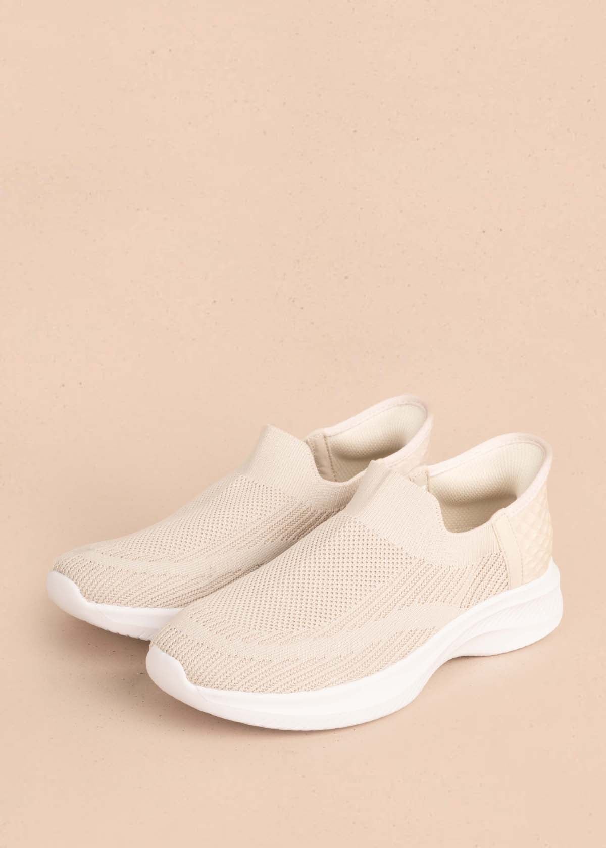 Tenis deportivos color beige con malla tejida 104732