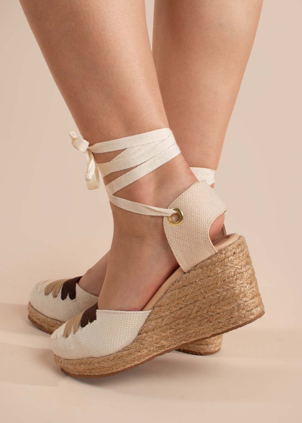 Sandalias color beige con plataforma en yute 104837