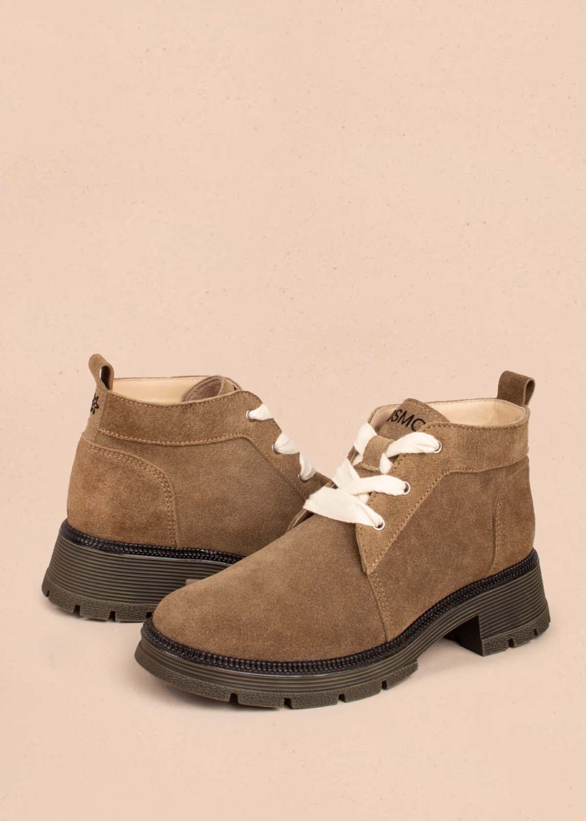 Botines en cuero color arena 105004