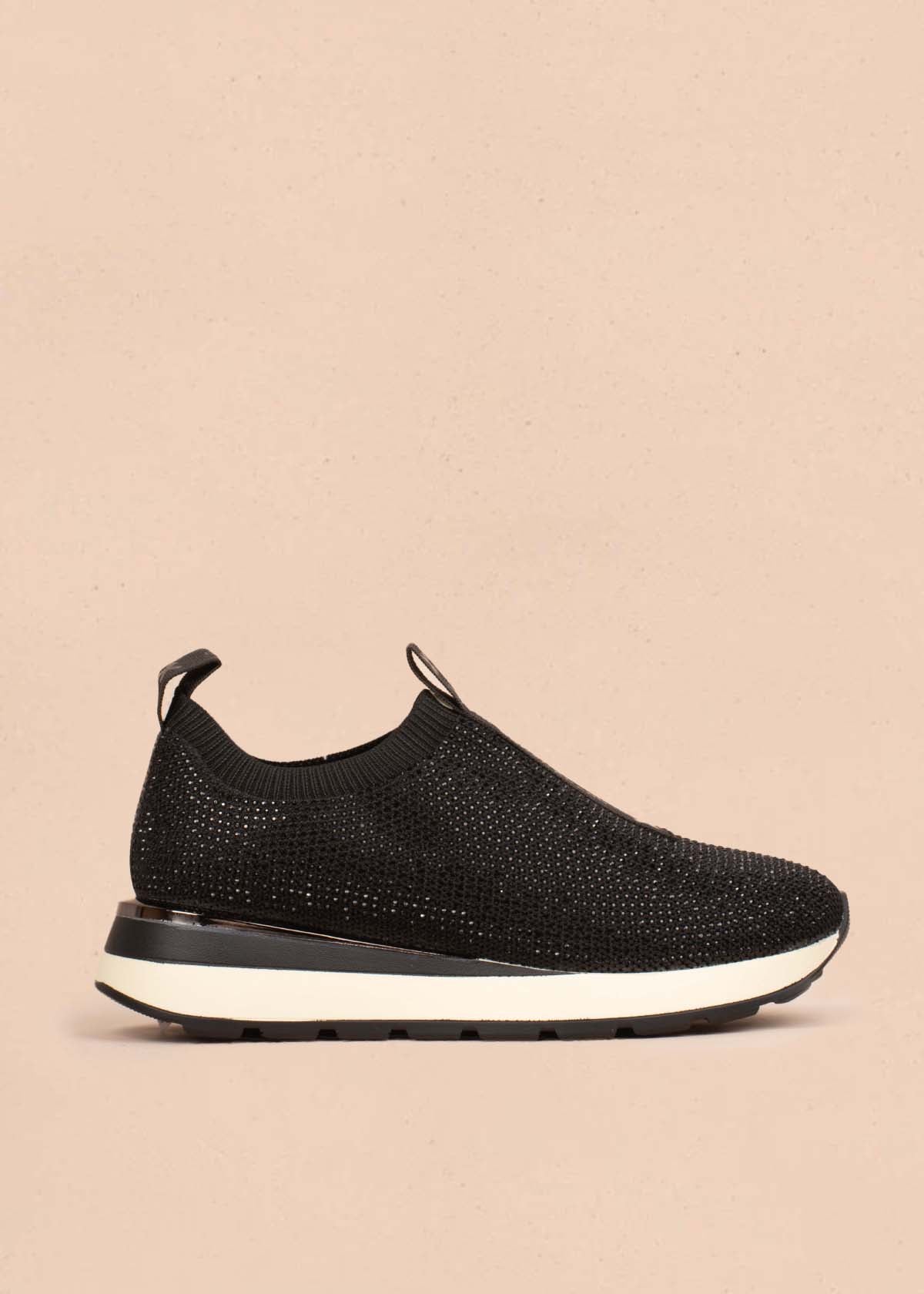 Tenis casuales color negro con piedras decorativas 105023