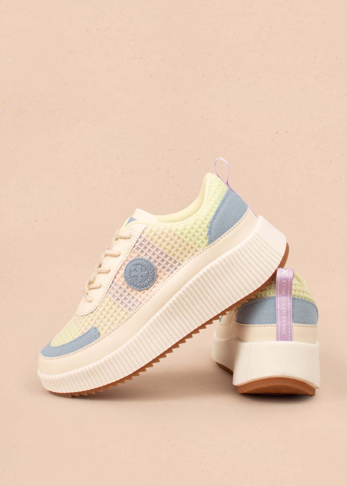 Tenis casuales color azul claro con malla 105036
