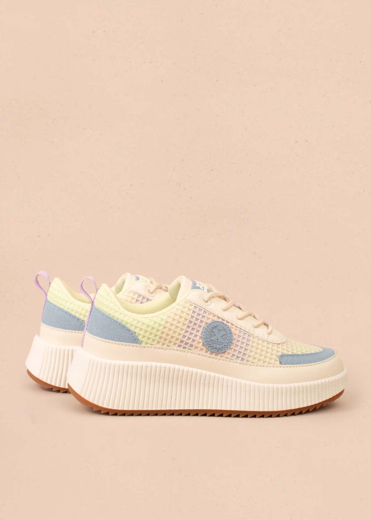 Tenis casuales color azul claro con malla 105036