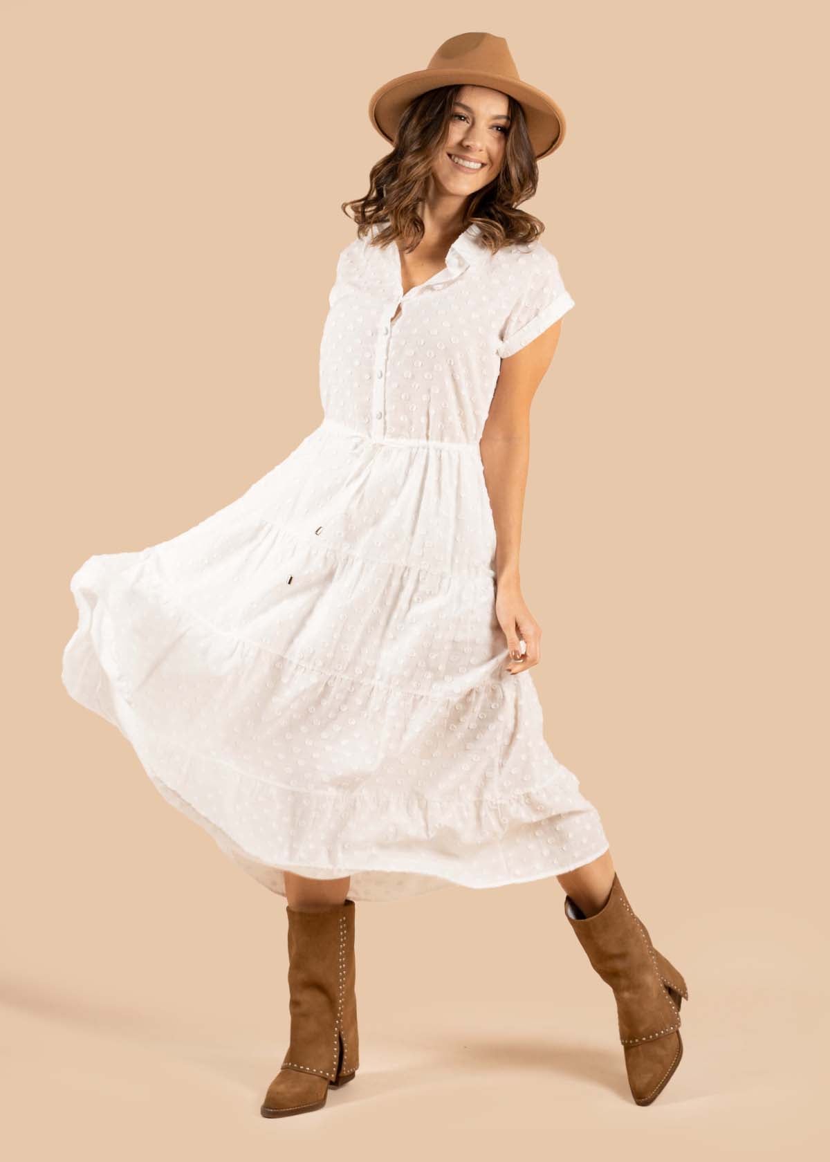 Vestido largo color marfil con recogido en cintura 105199