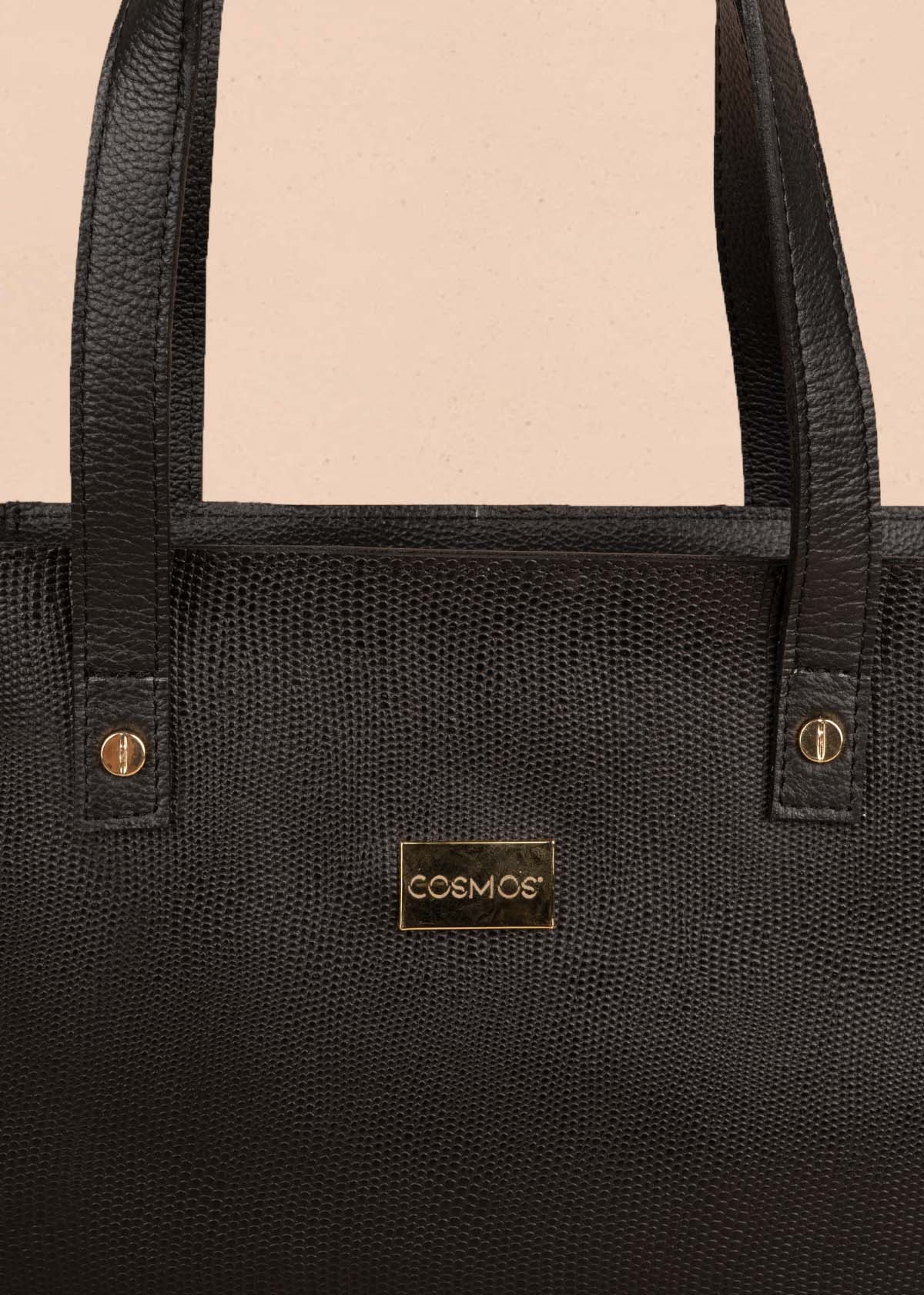 Bolso tipo cartera en cuero color negro con textura croco 105316