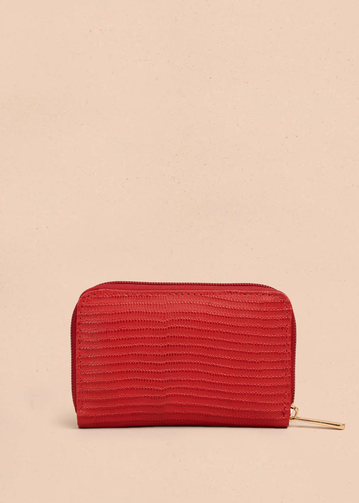 Billetera grande en cuero color rojo con texturizado 105321