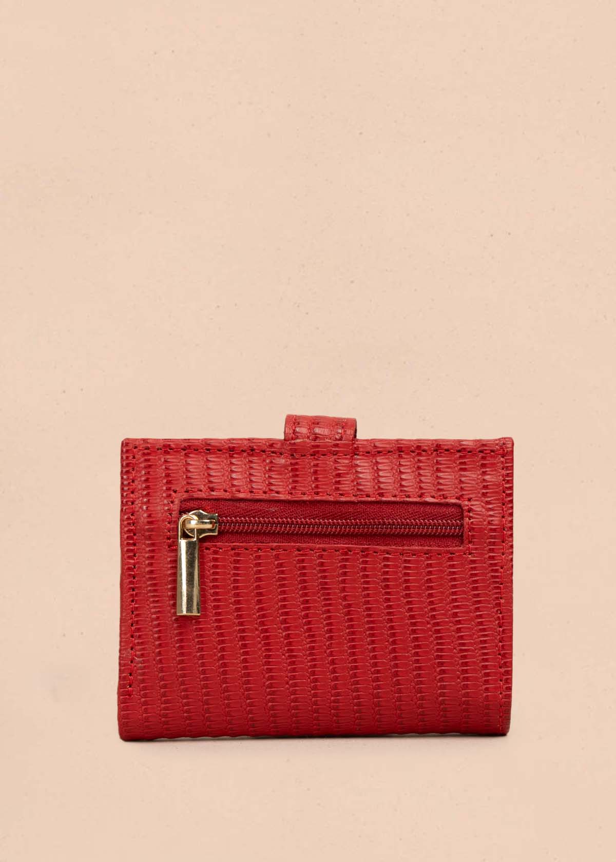 Porta documento en cuero color rojo con textura croco 105326