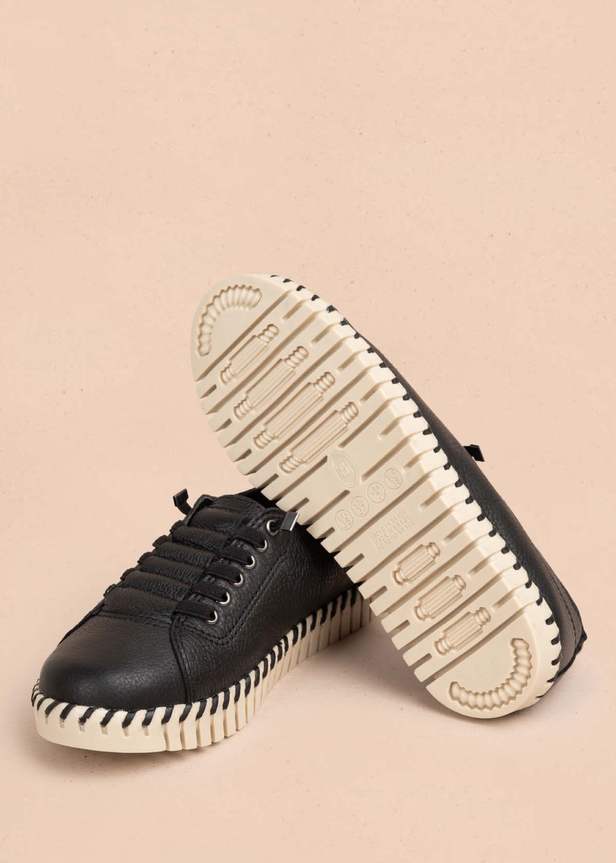 Tenis casuales en cuero color negro 105334