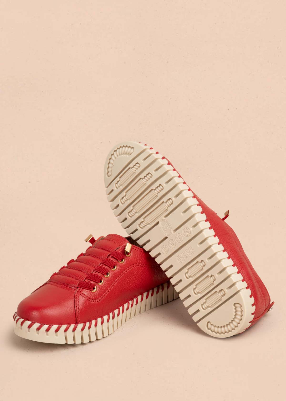 Tenis casuales en cuero color rojo 105334