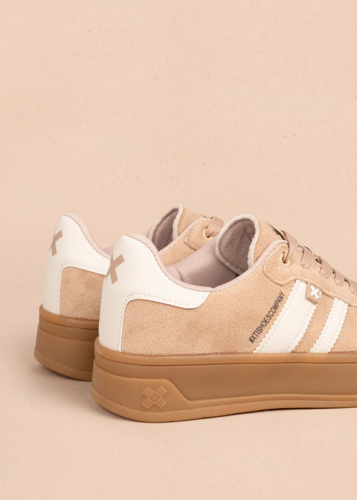 Tenis casuales color beige 105359