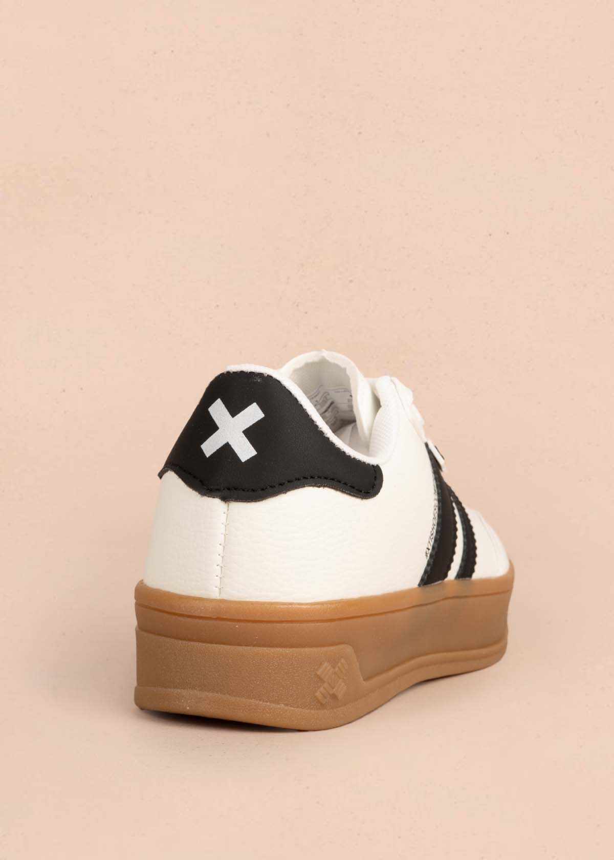 Tenis casuales color blanco 105360