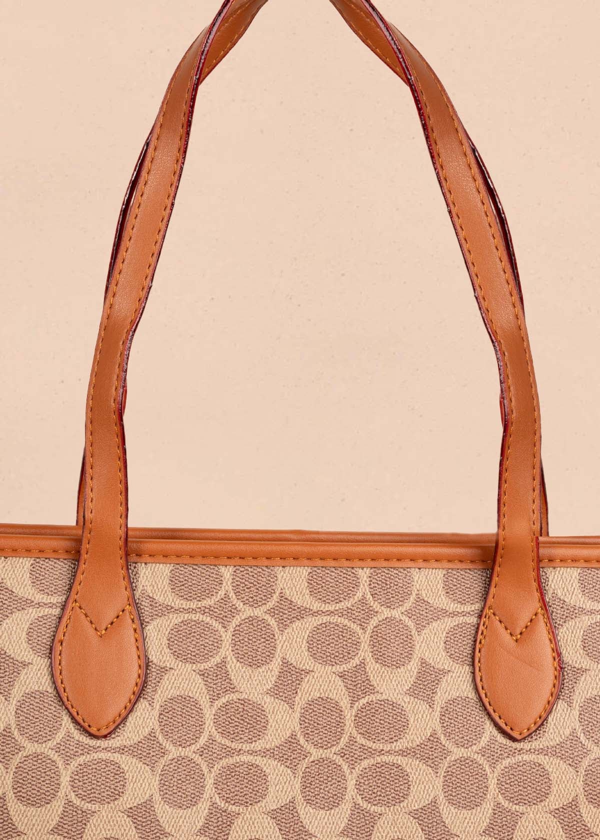 Bolso tipo shopping color café con estampado 105362