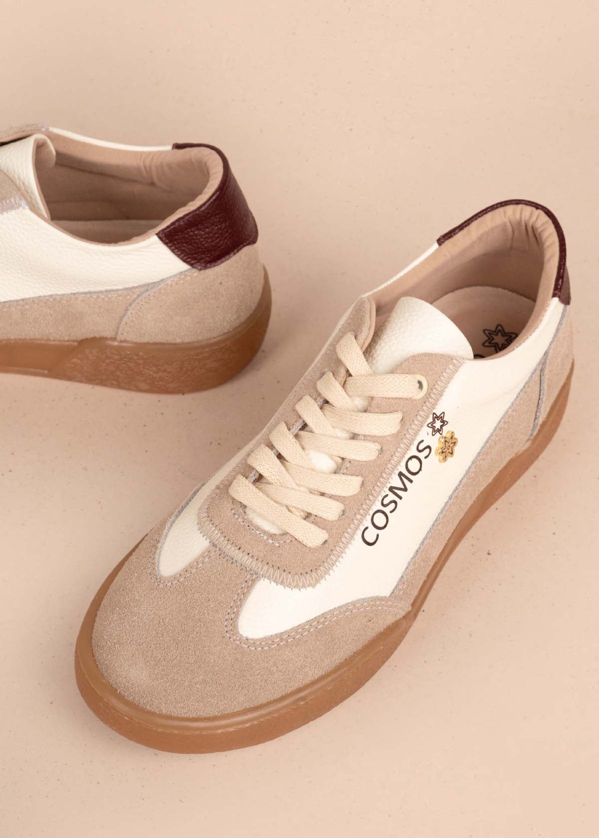 Tenis casuales en cuero color arena 105418