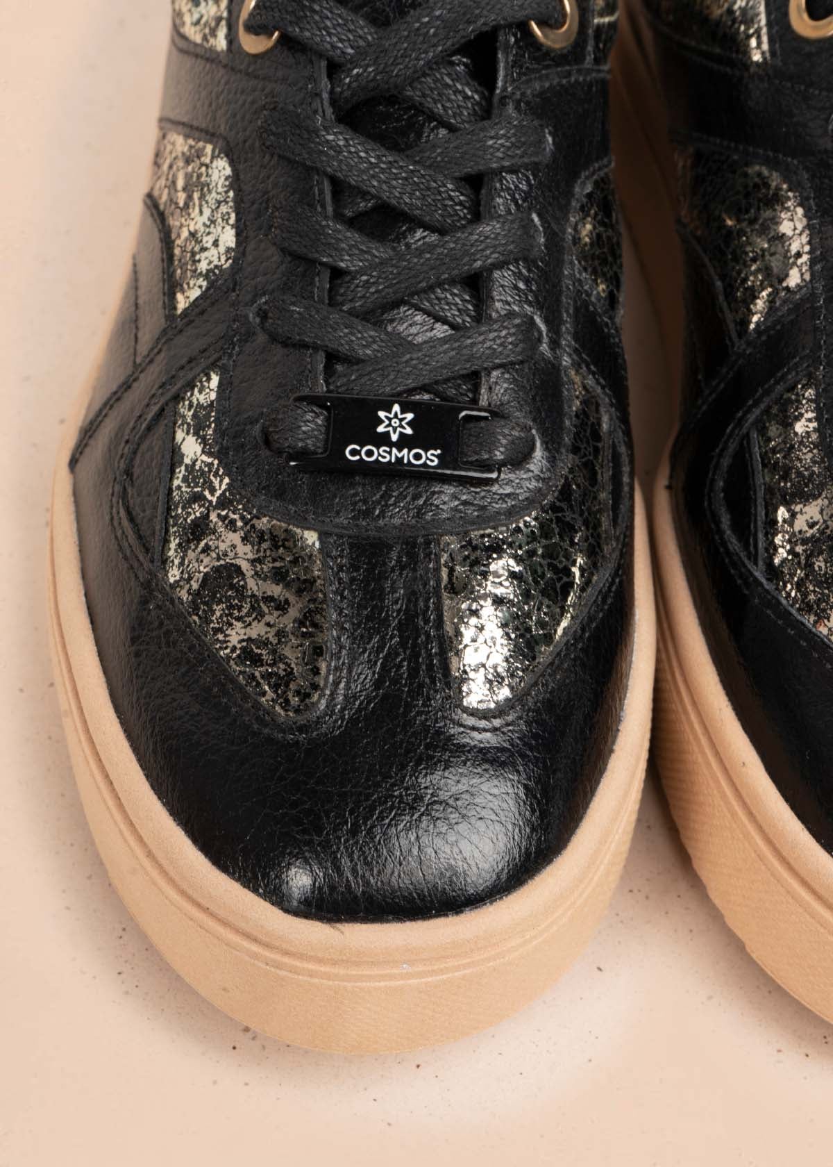 TENIS CASUALES EN CUERO COLOR NEGRO 105488