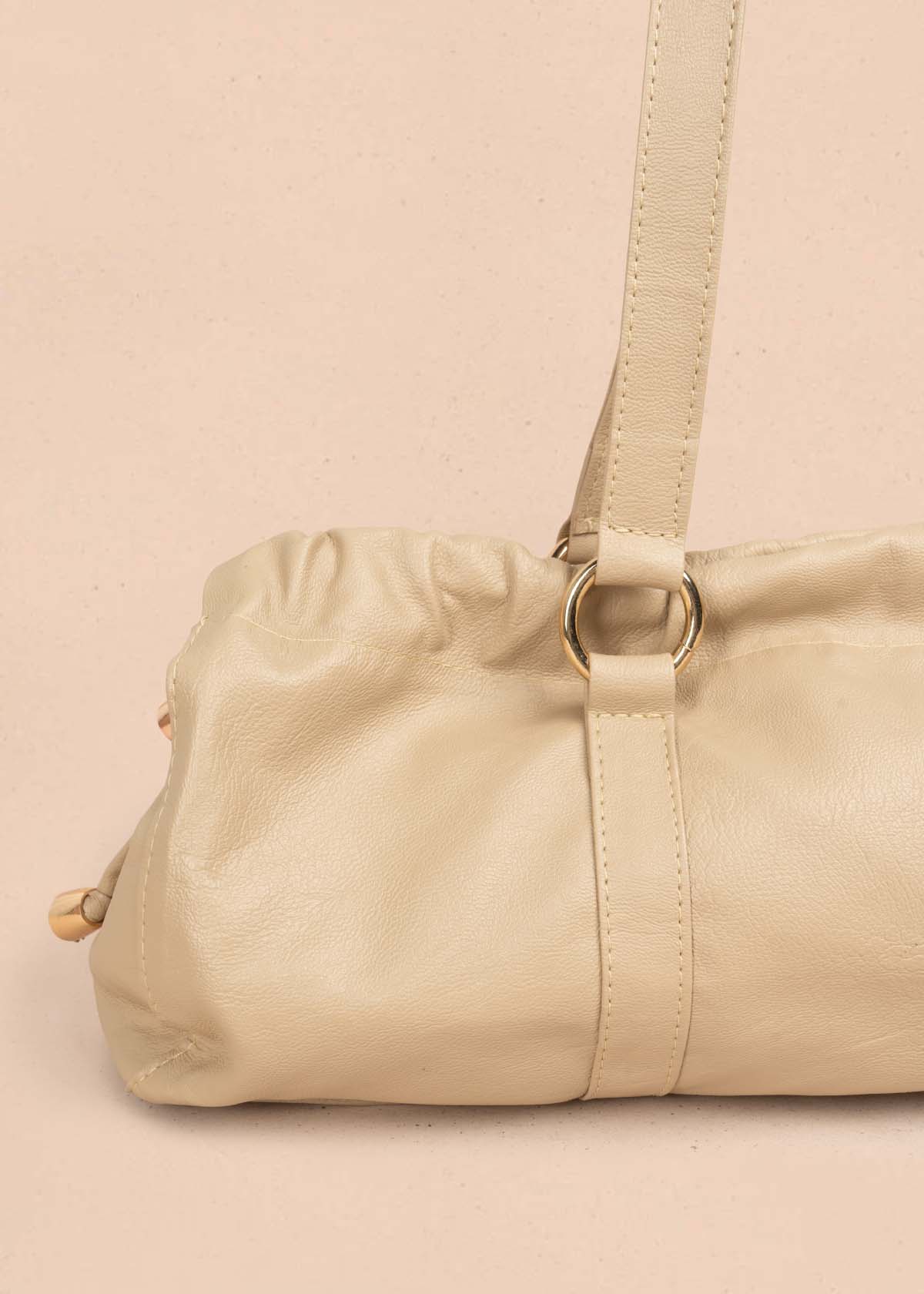 Bolso cartera color beige con recogido 105567