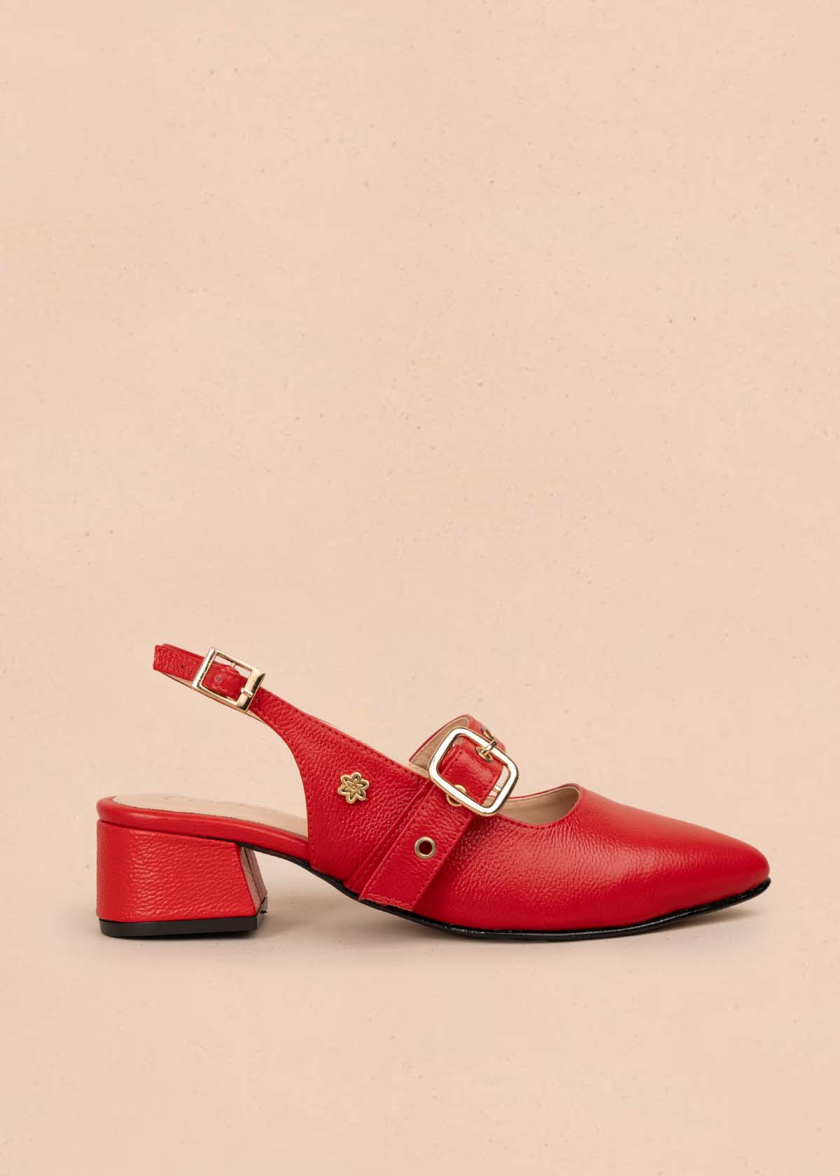 Tacones trabilla en cuero color rojo con correa 105587