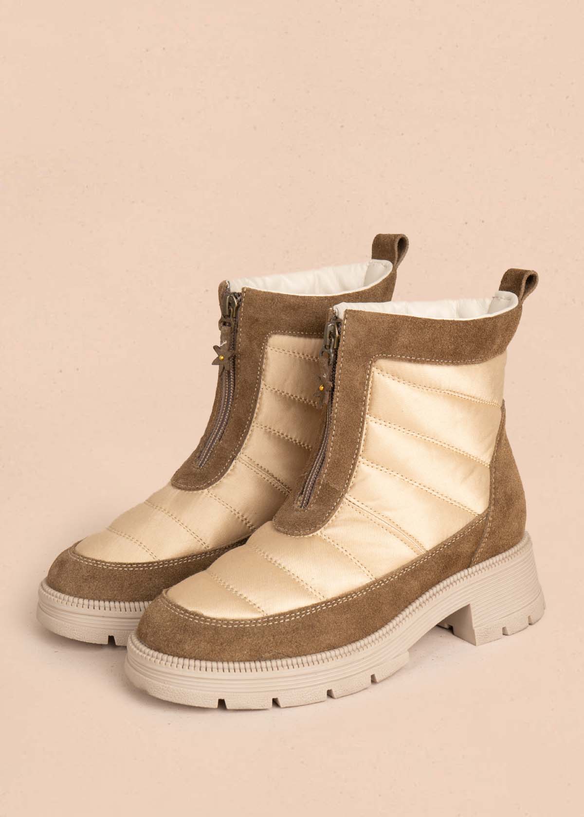 Botines en cuero color beige con cierre frontal 105596