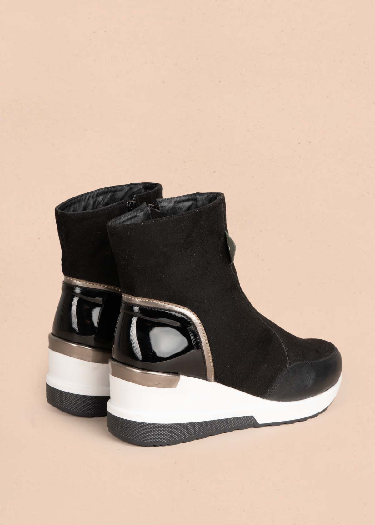 Botines color negro con cierre lateral 105598