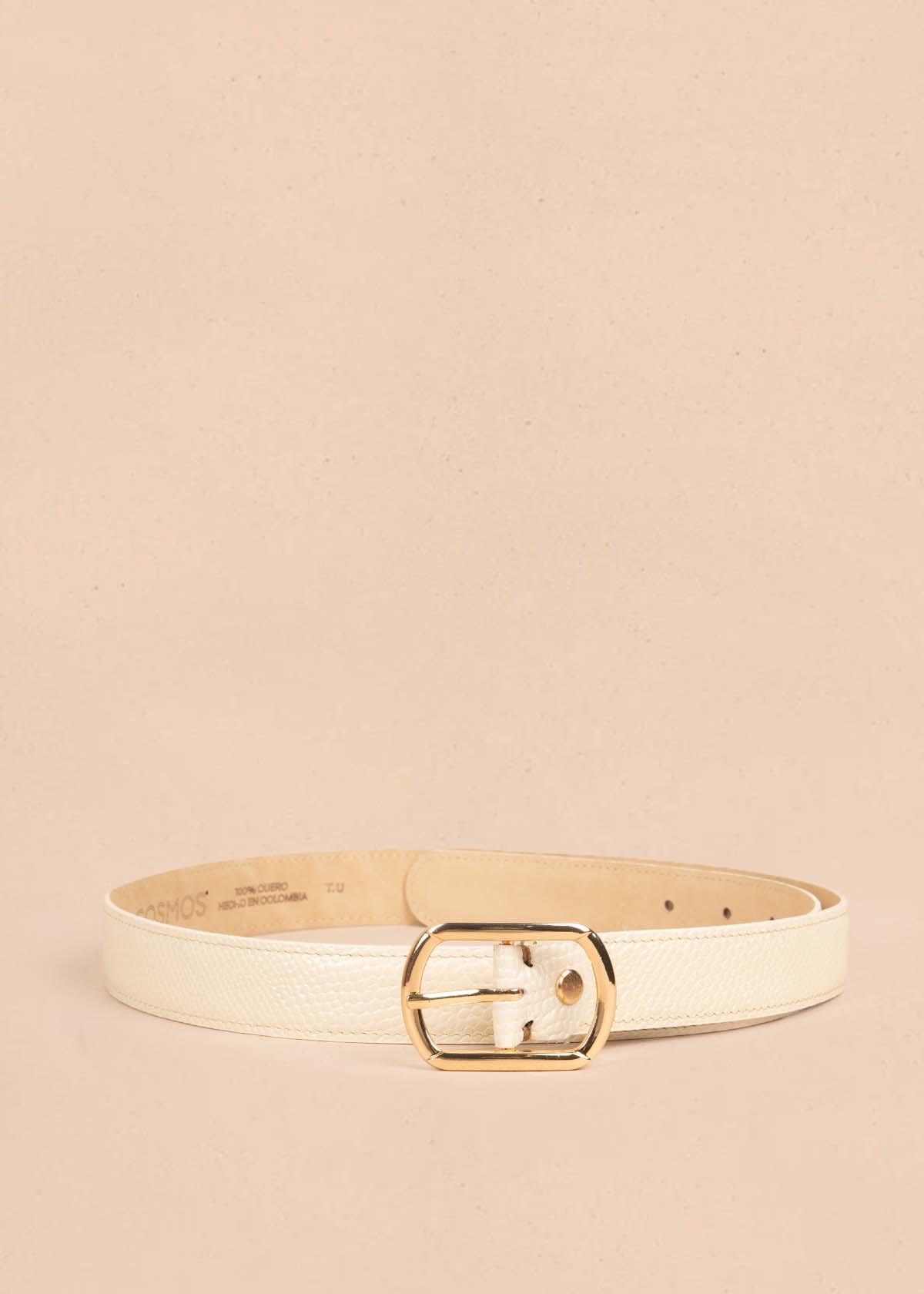 Cinturón en cuero color beige con textura croco 105640