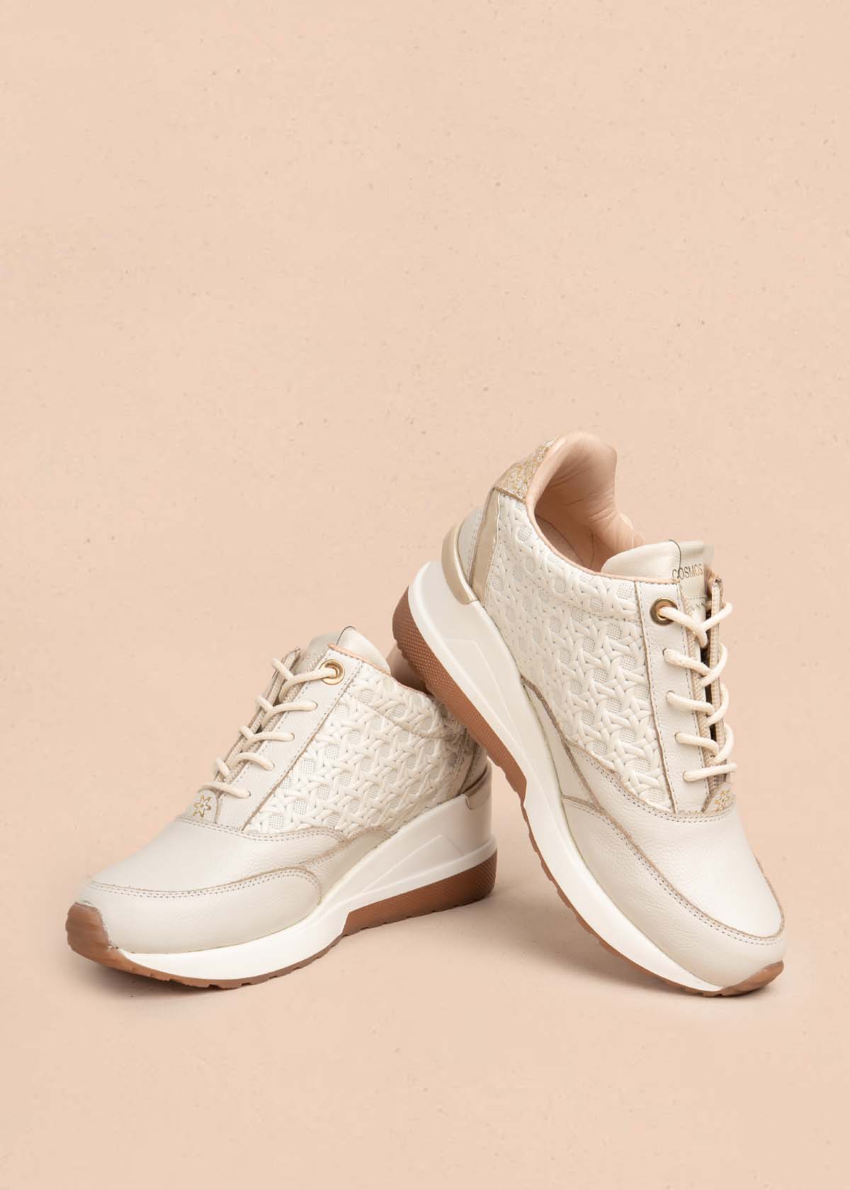 Tenis casuales en cuero color beige 105713