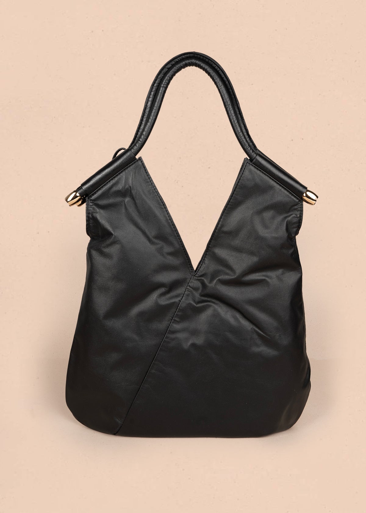 Bolso en cuero color negro tipo shopping 105786