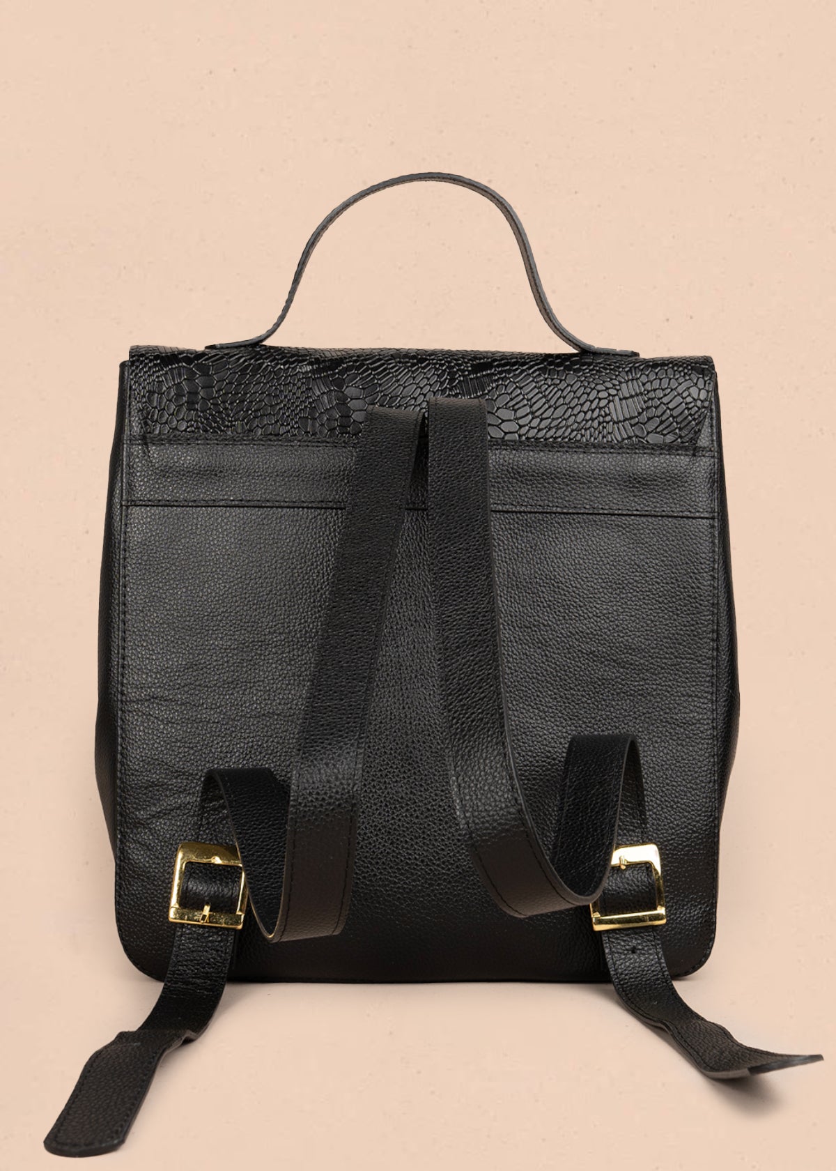 Morral en cuero color negro con textura 105791