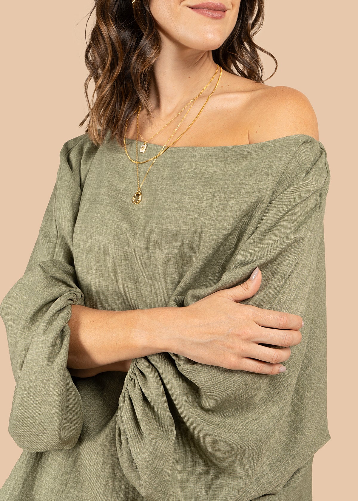 Blusa color verde cuello bandeja 105793
