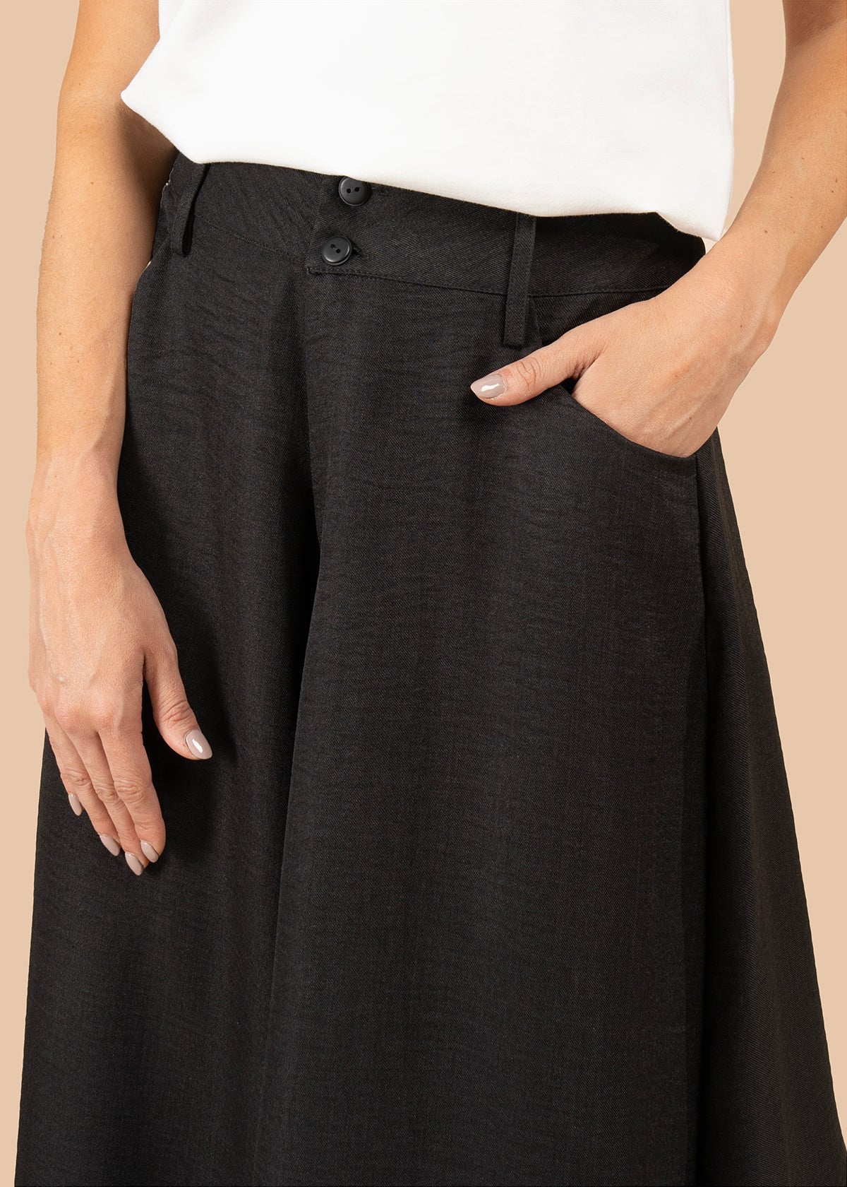 Pantalón color negro tipo palazzo 105797