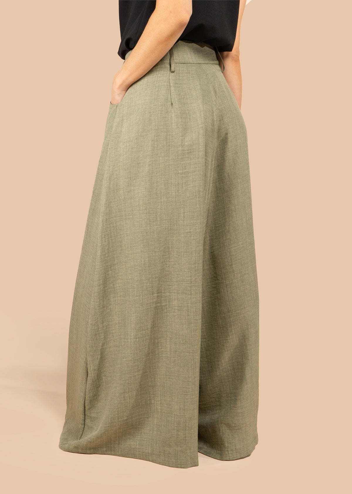 Pantalón color verde tipo palazzo 105797