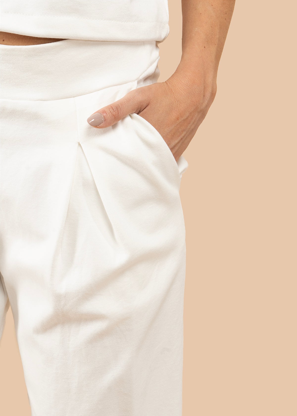 Pantalón color blanco con pinzas 105803