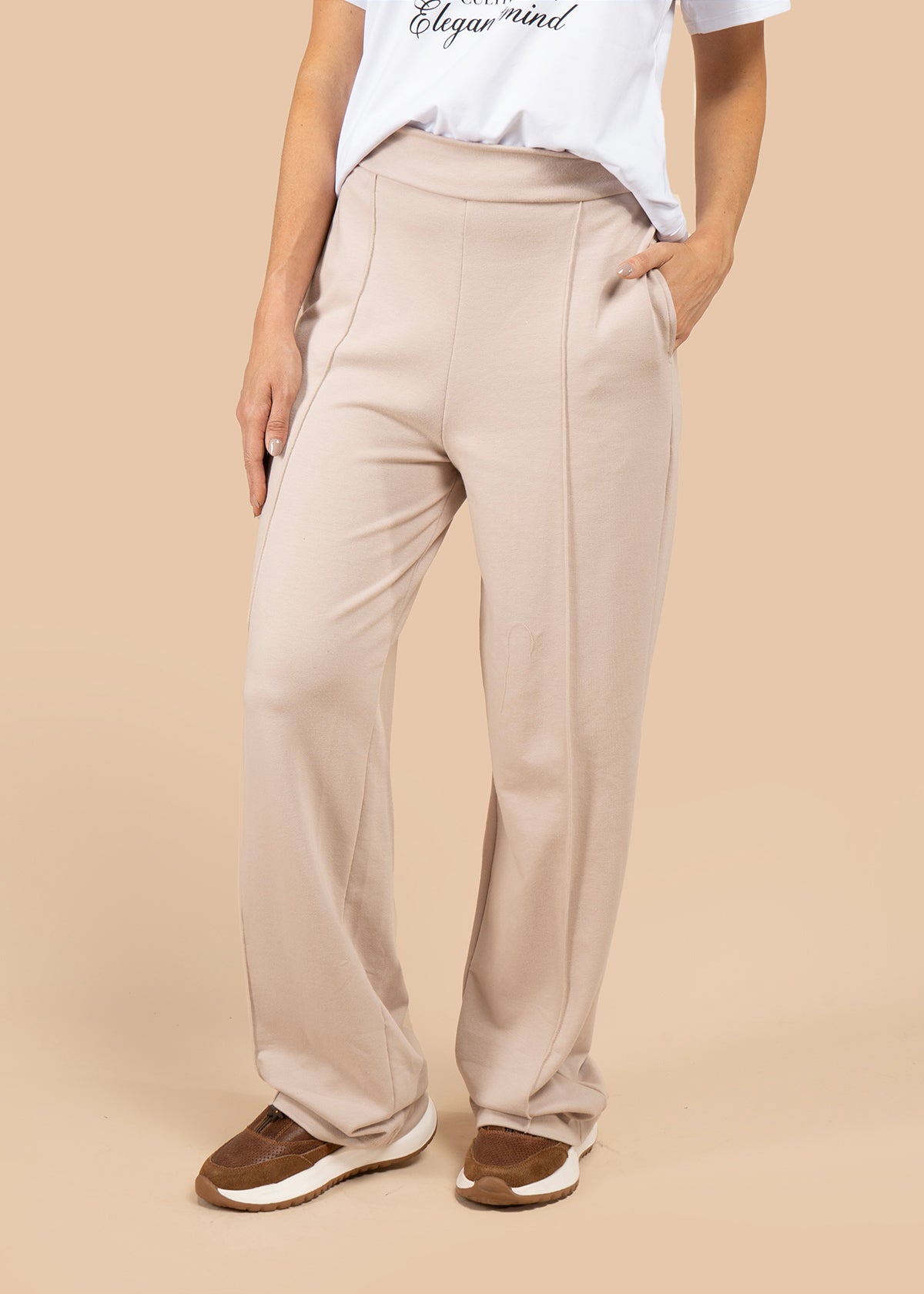 Pantalón color camel con pretina ancha 105846