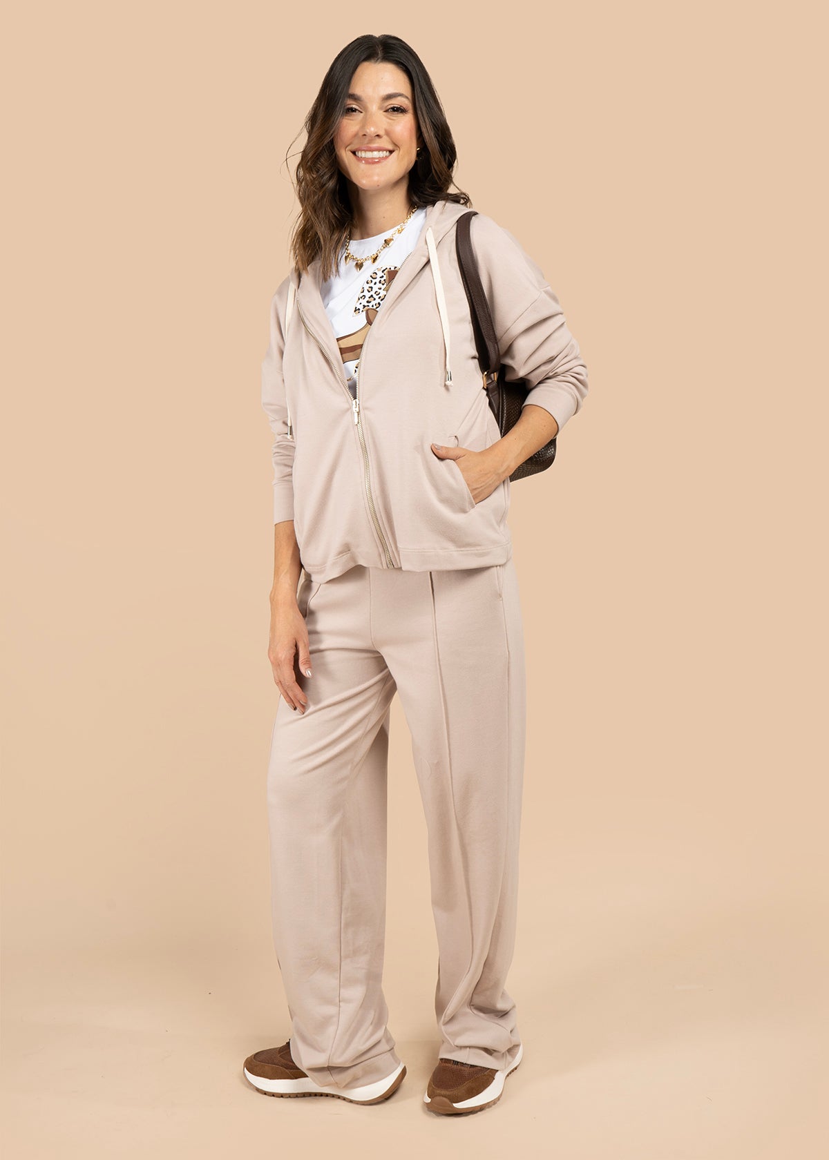 Pantalón color camel con pretina ancha 105846