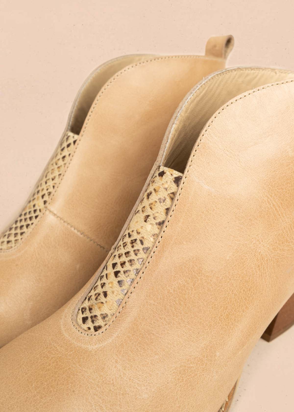 Botines en cuero color beige 105873