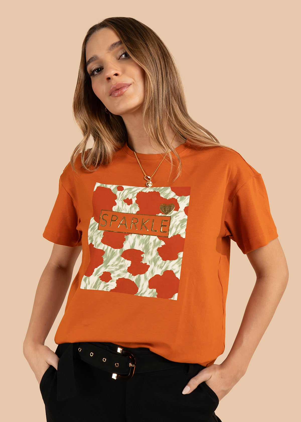 Camiseta color terracota con estampado 105883