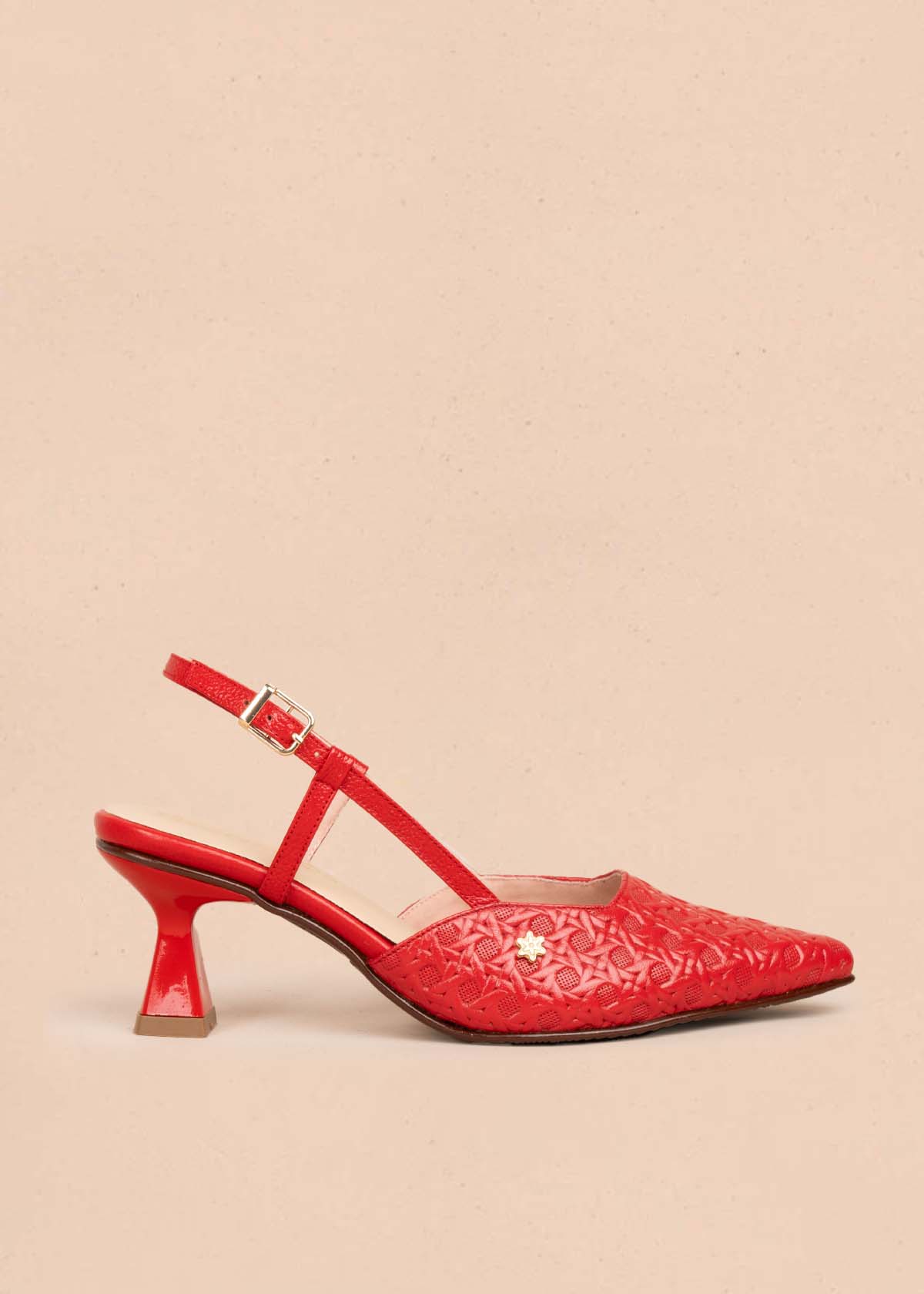 Tacones trabilla en cuero color rojo con tacón copa 105927