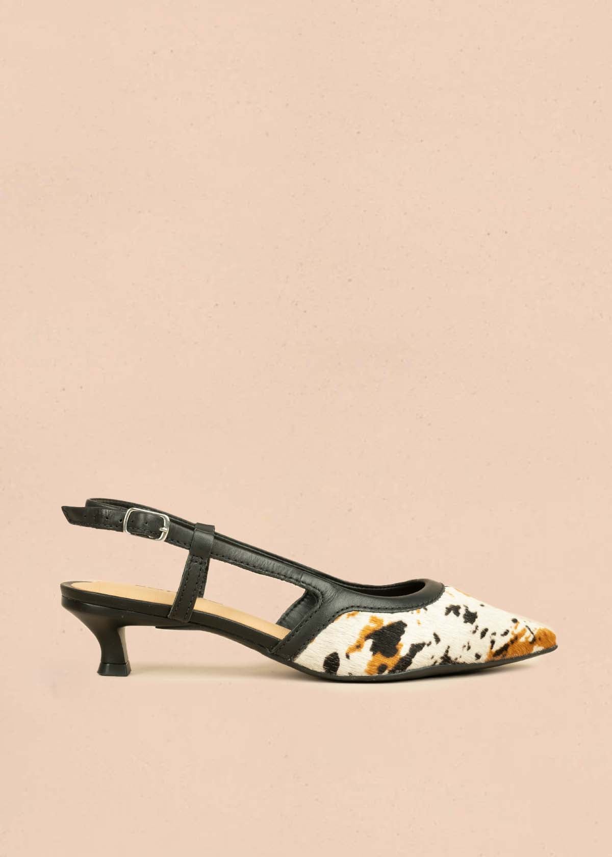 Trabilla en cuero color café 105979