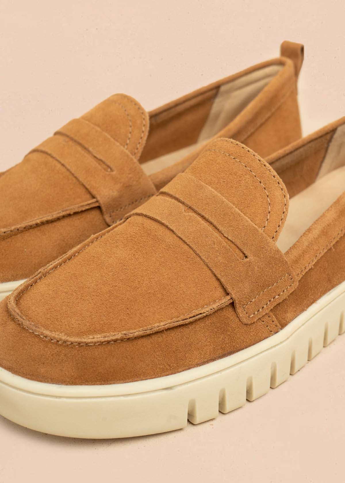 Mocasines en cuero color miel  105983