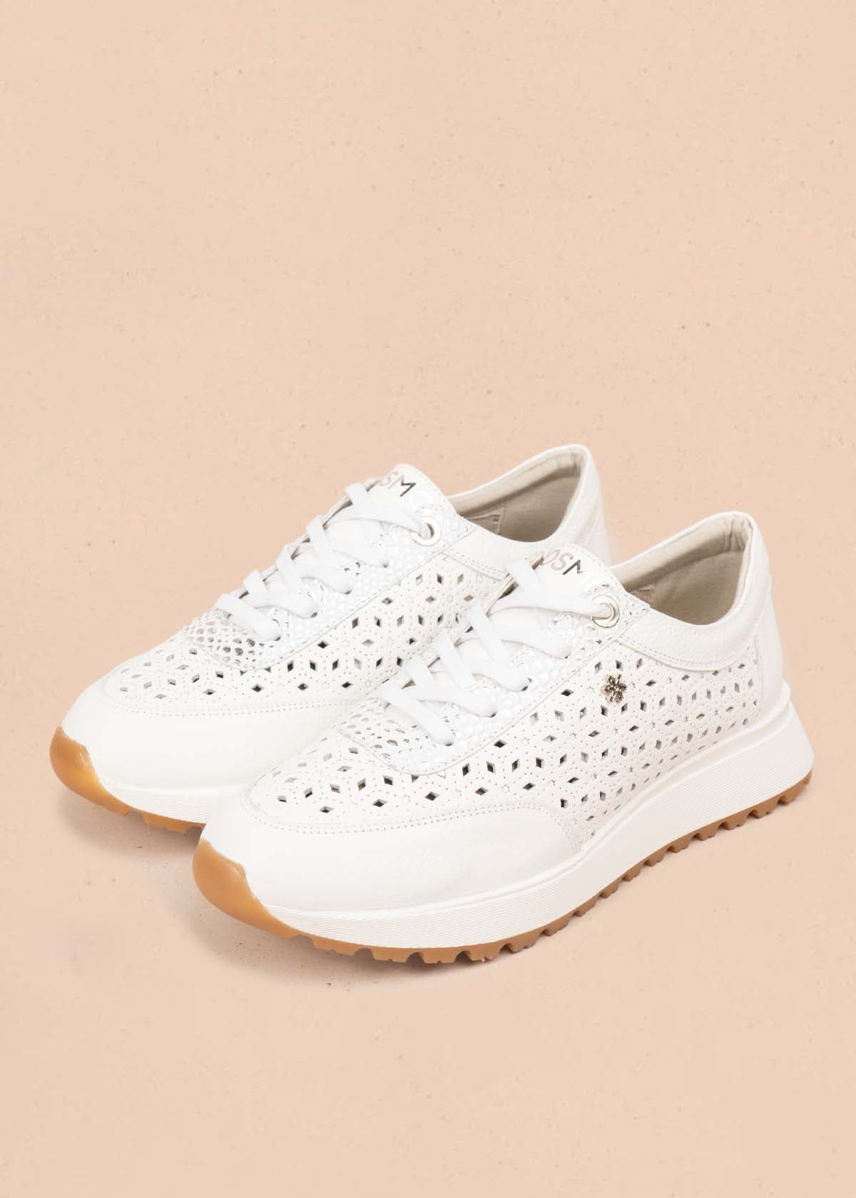 Deportivos en cuero color blanco con perforaciones 106019