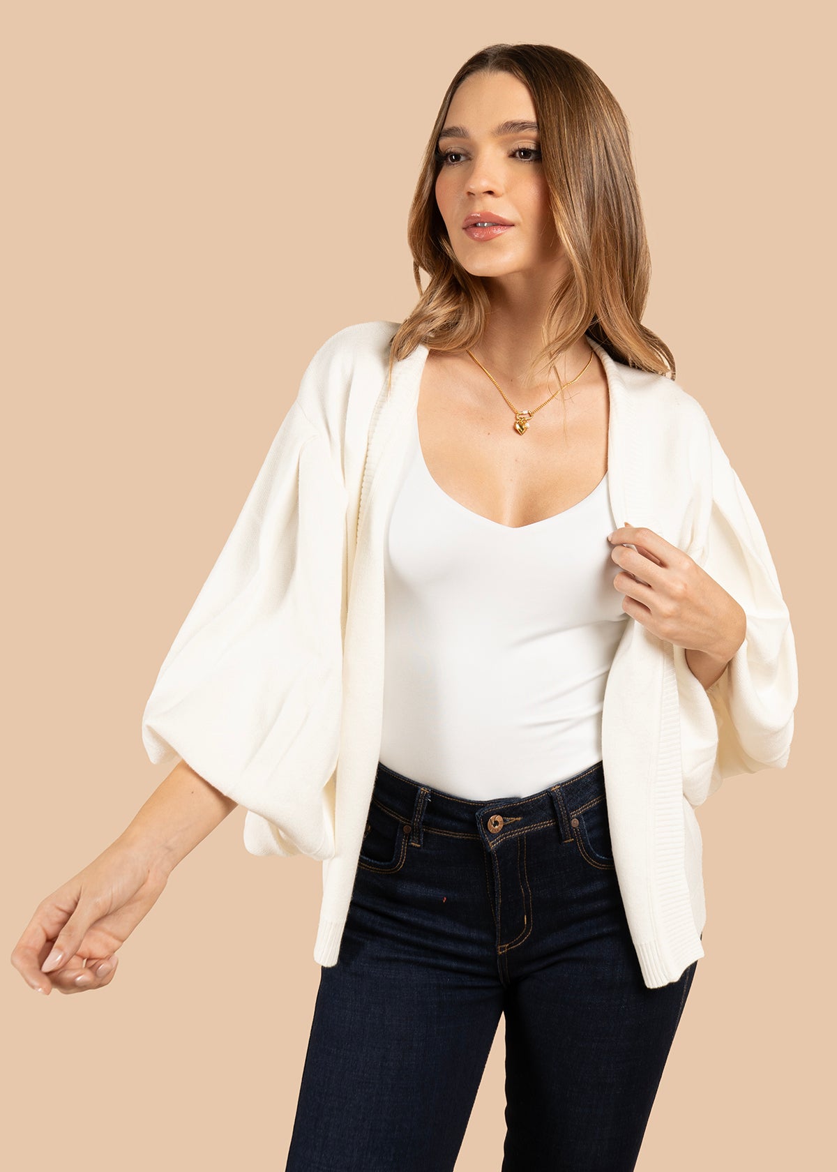 Saco color blanco con mangas globo 106066