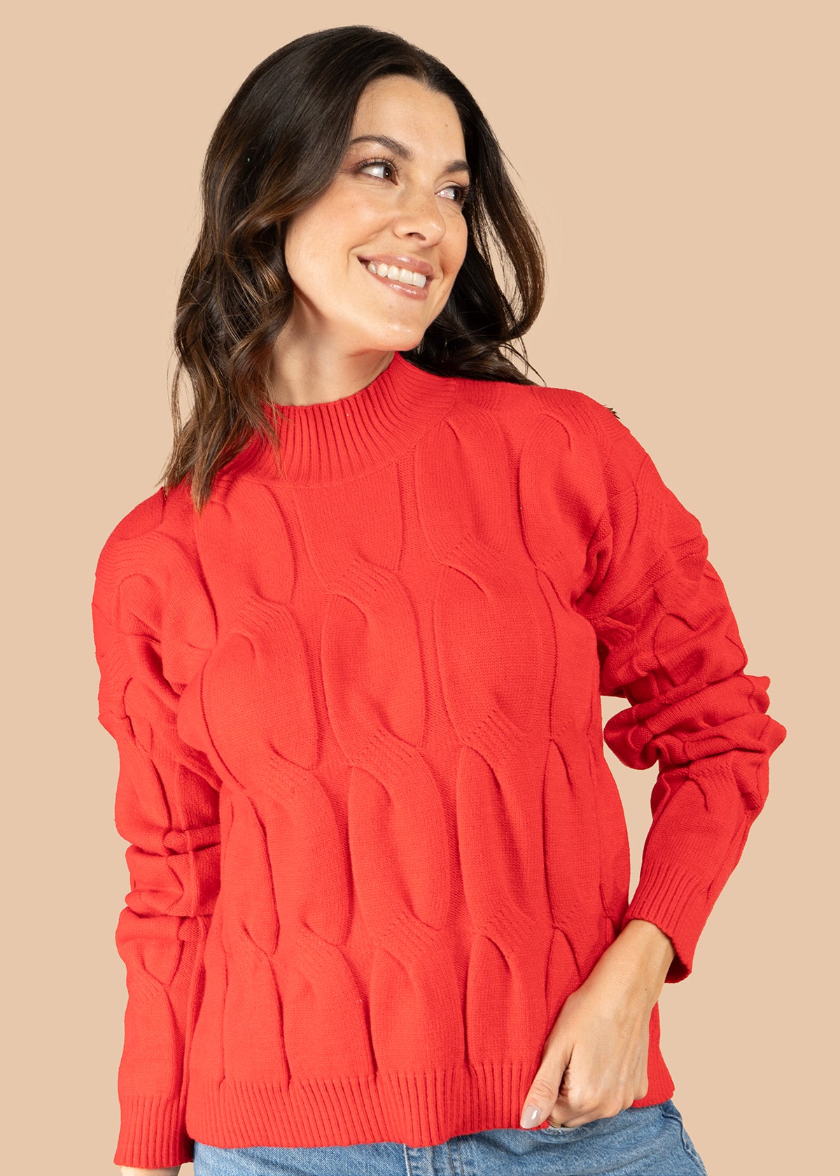 Buzo color rojo con tejido trenzado 106068