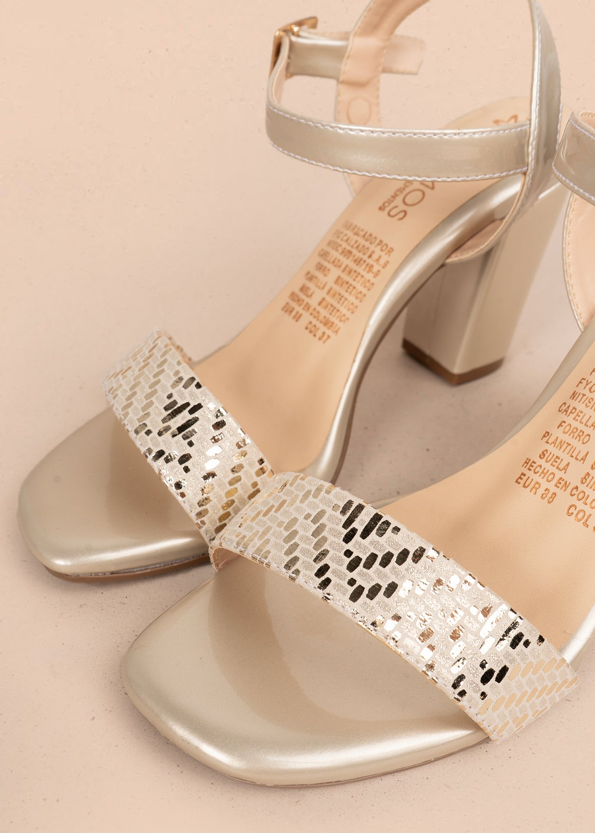 Sandalias de fiesta color dorado 106091