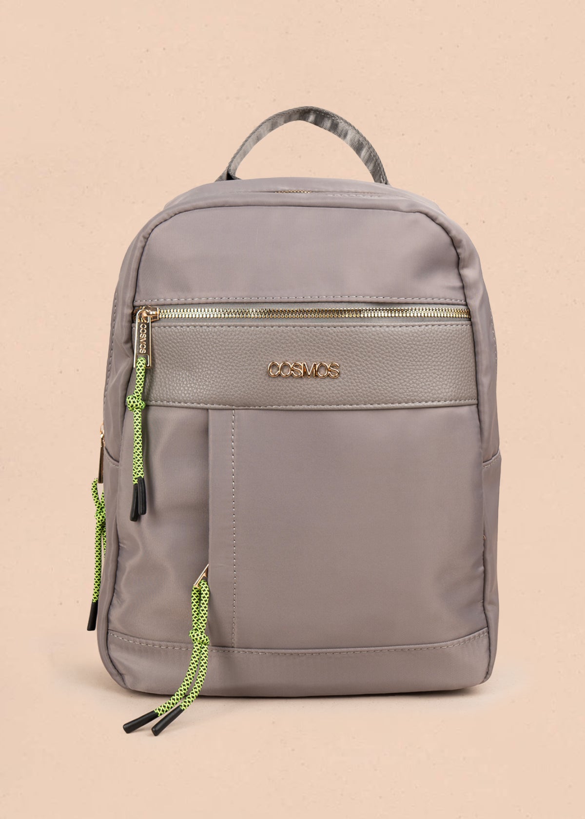 Morral color gris con bolsillo frontal y tiradores de cuerda verde 106189