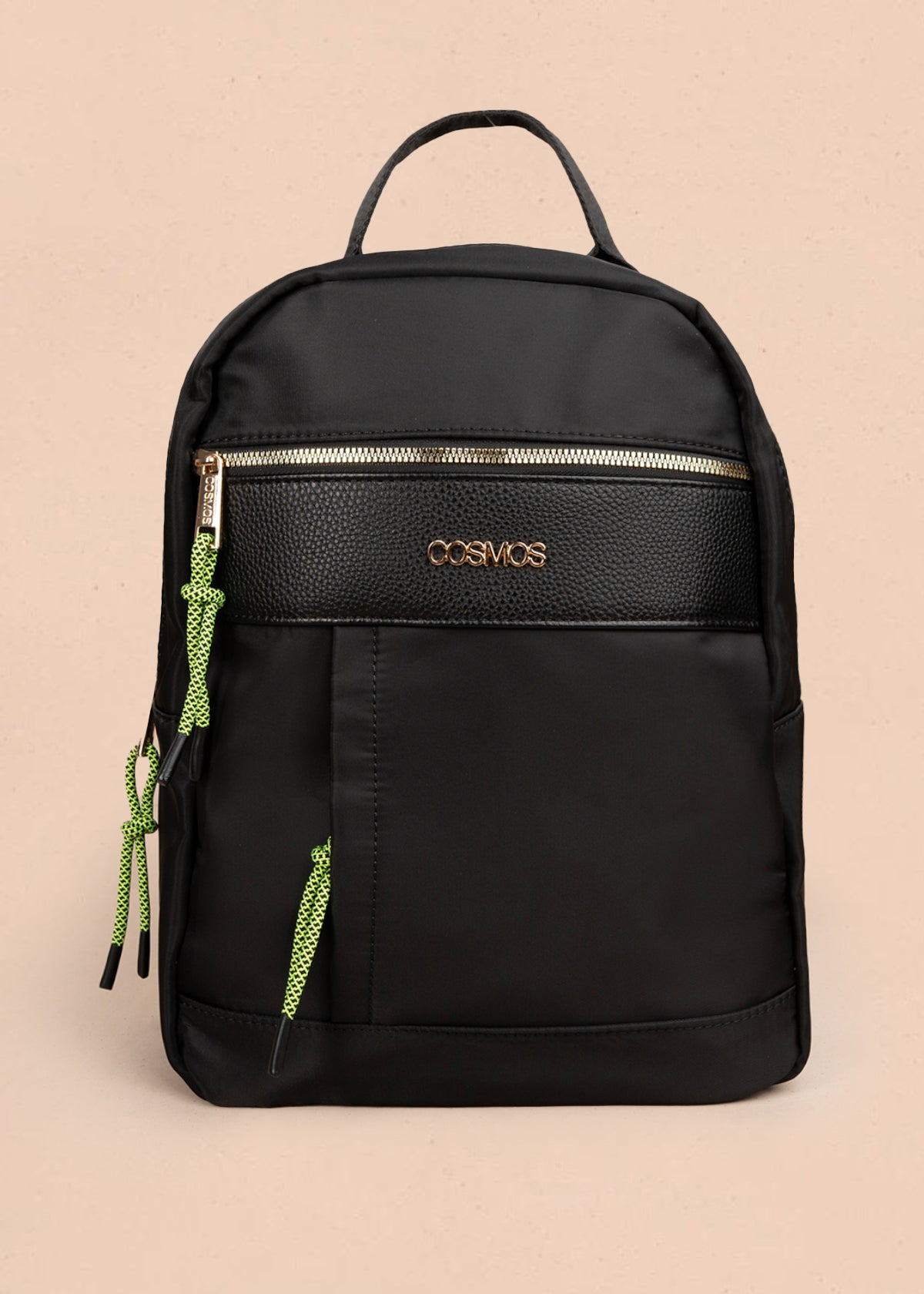 Morral color negro con bolsillo frontal y tiradores de cuerda verde 106189
