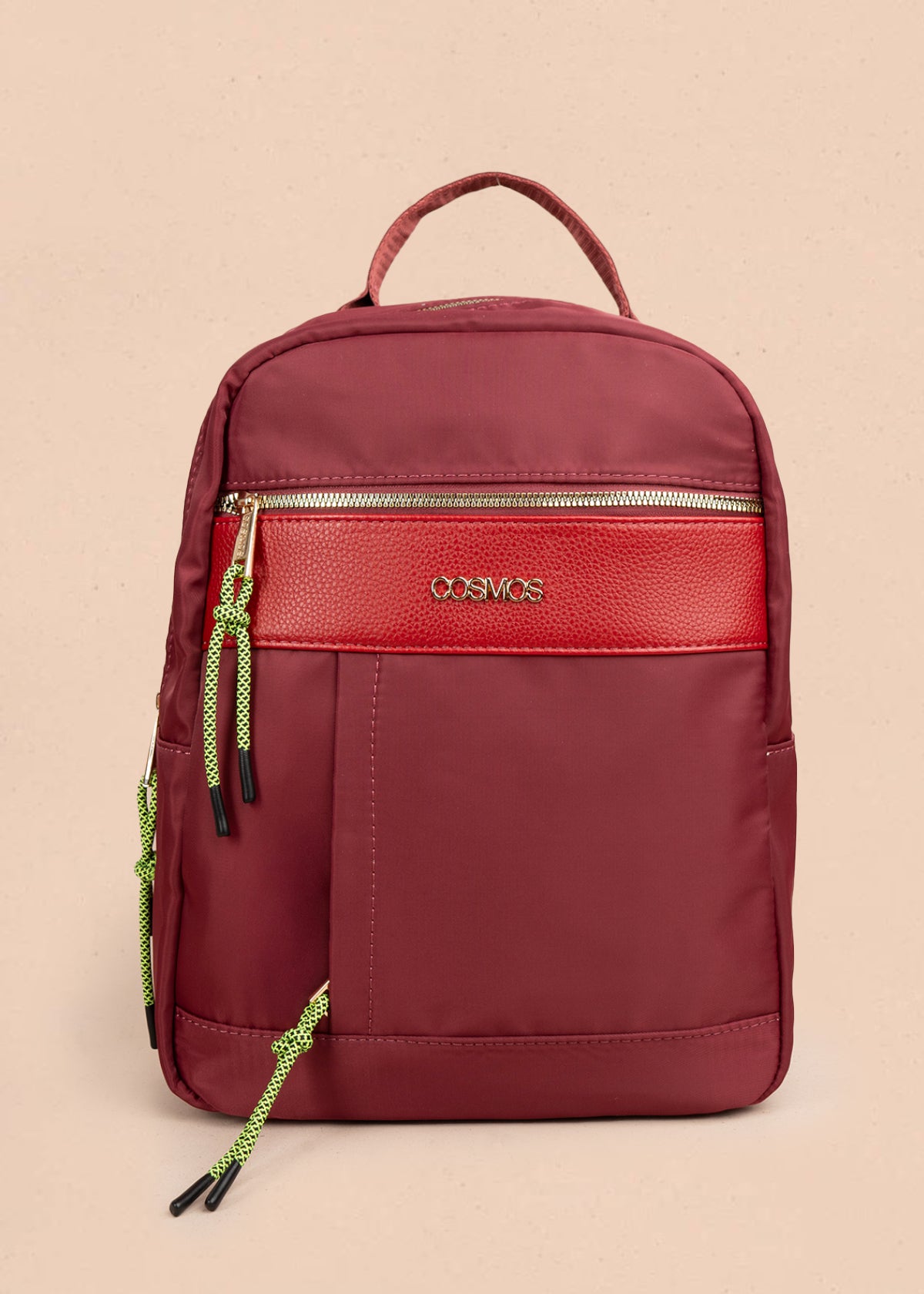 Morral color vinotinto con bolsillo frontal y tiradores de cuerda verde 106189