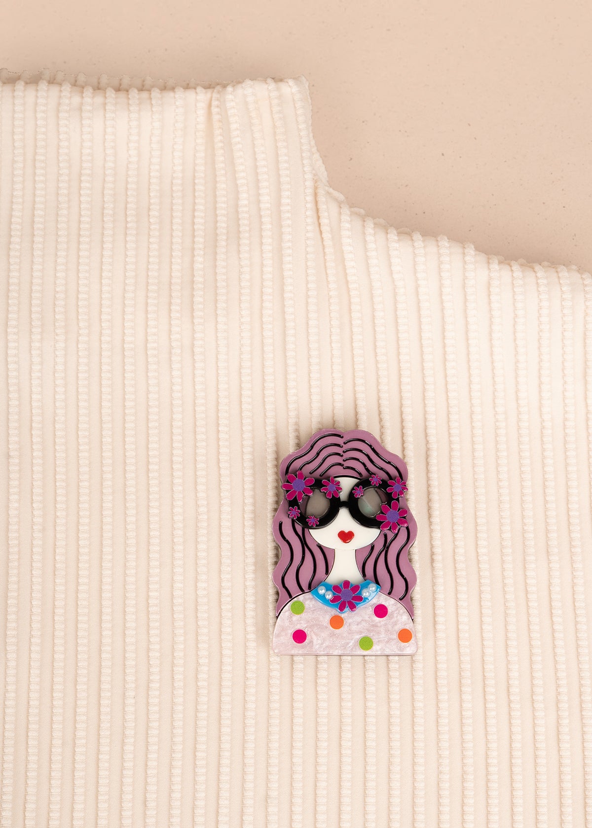 Prendedor de mujer color rosado 106205