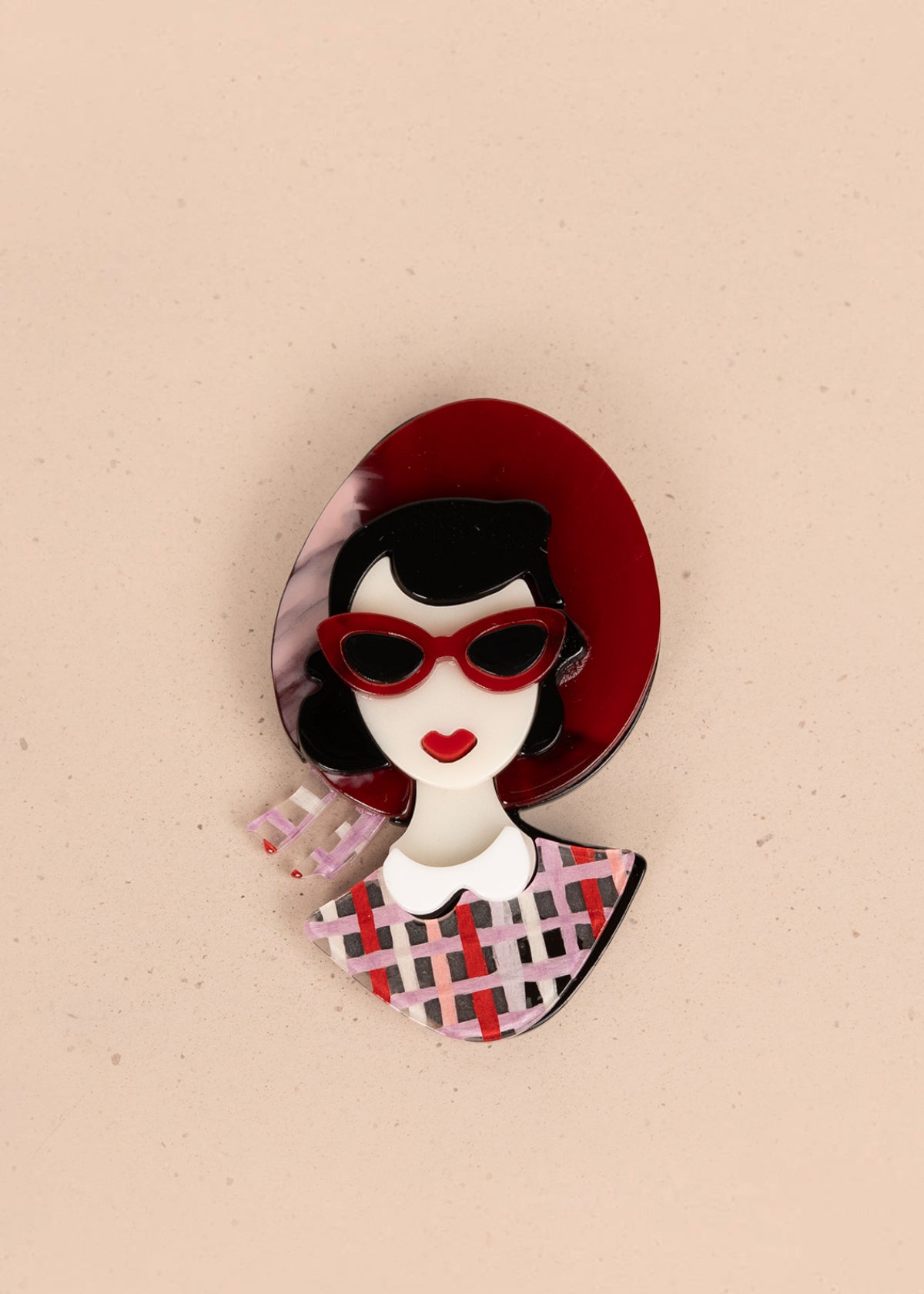 Prendedor de mujer con gafas color rojo 106208