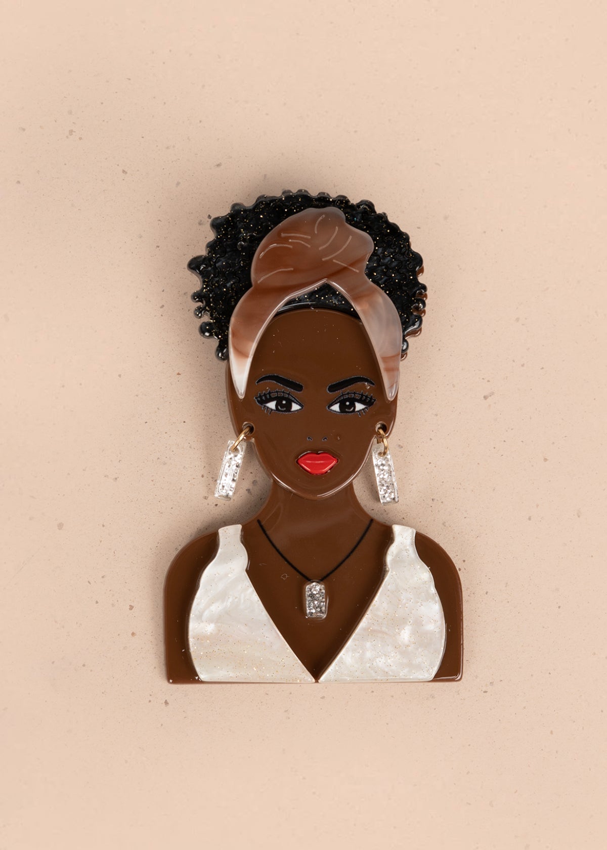 Prendedor de mujer con detalles decorativos color negro 106209