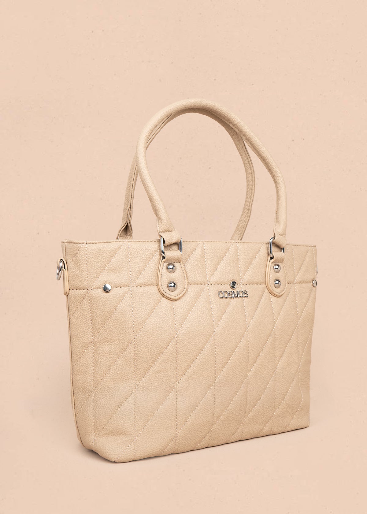 Bolso tipo shopping color beige textura acolchada 106287