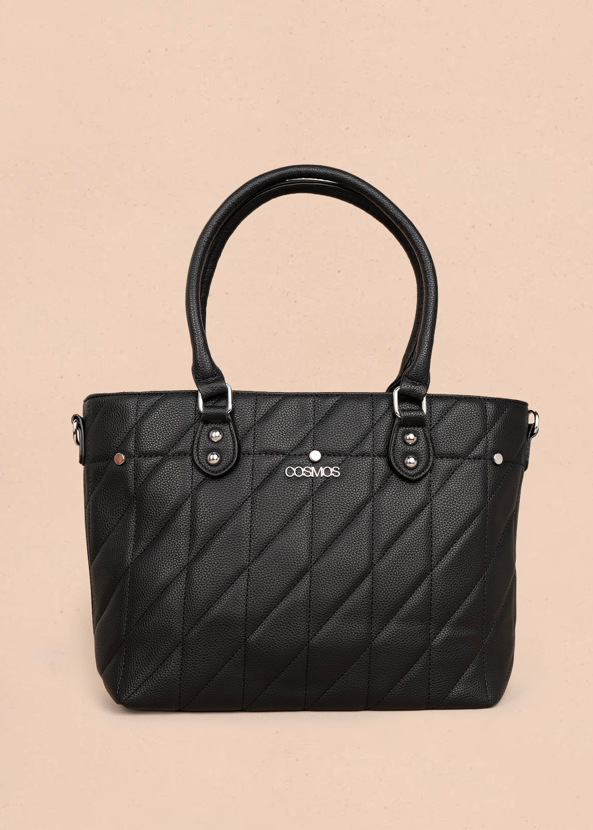 Bolso tipo shopping color negro textura acolchada 106287