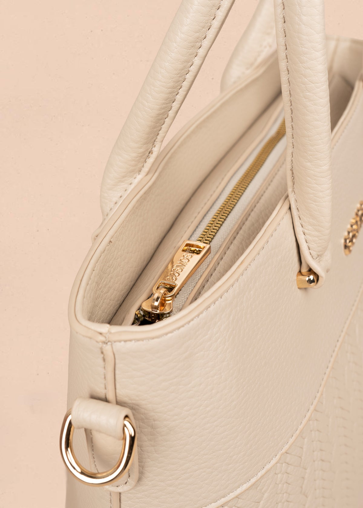 Bolso tipo shopping color beige con grabado tipo espiga 106289