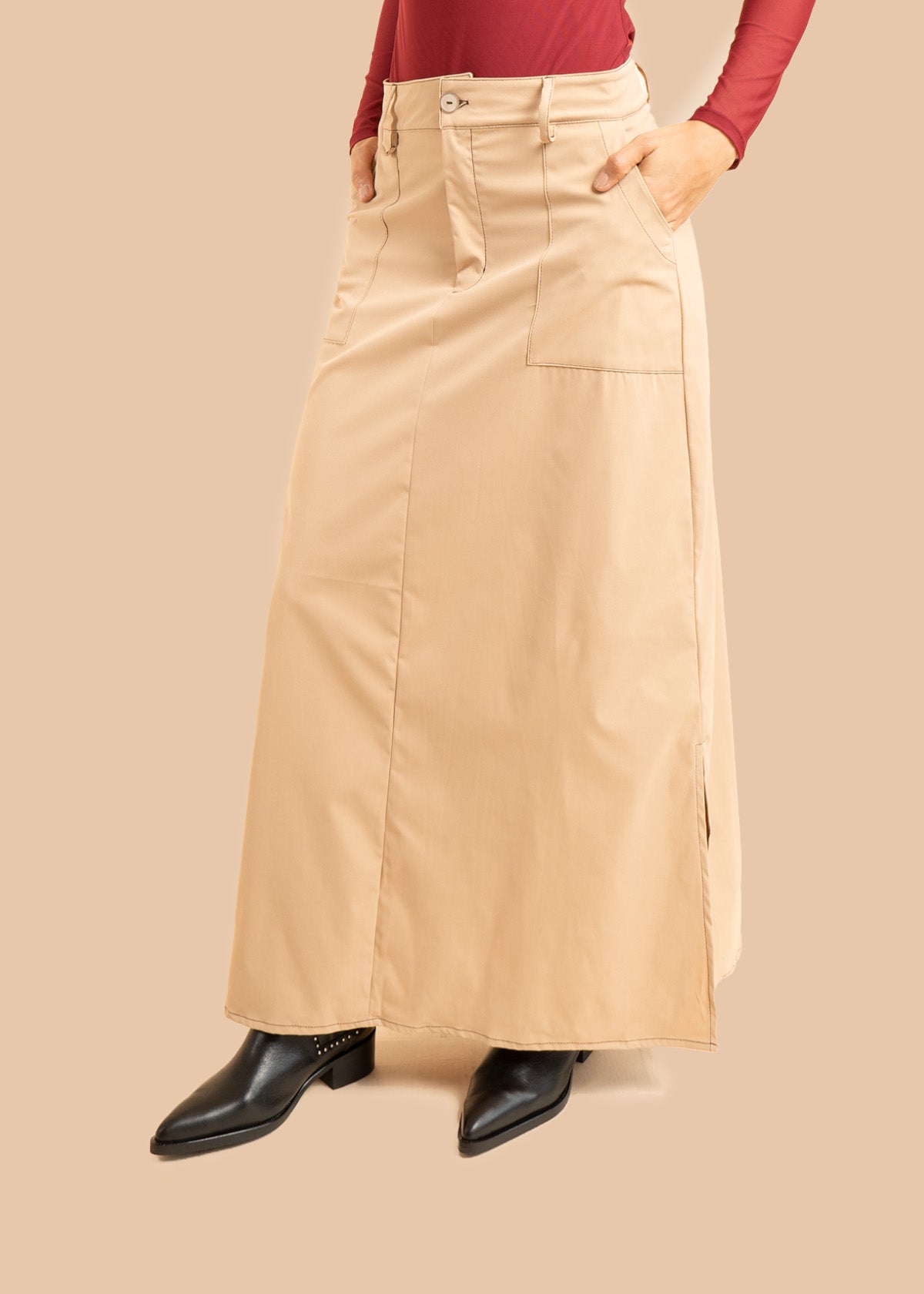 Falda larga color caqui con bolsillos y abertura 106313